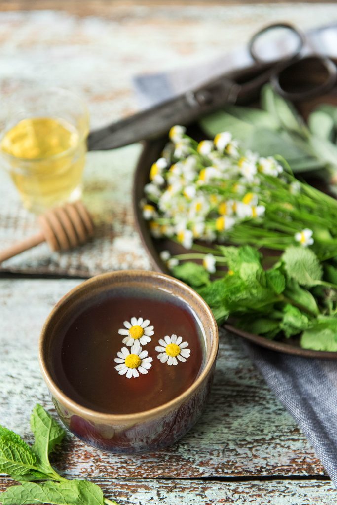 Heilende Kräuter: 7 gesunde Teesorten