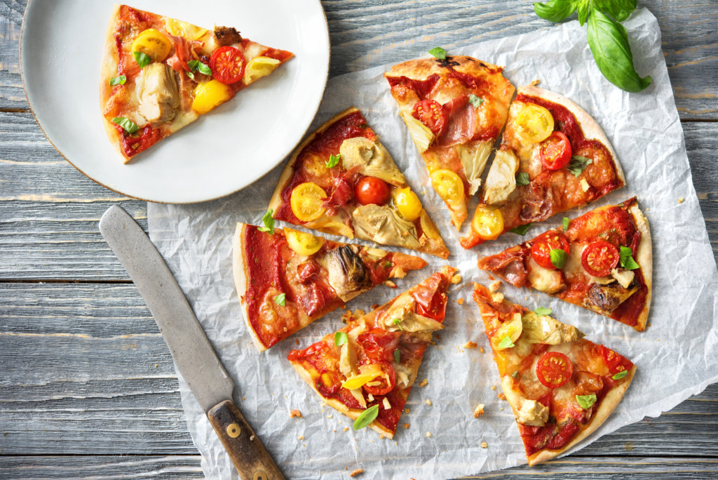 Italienisch vegan: Vegane Pizza mit Gemüse